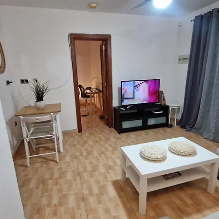 Lukite House * Tias