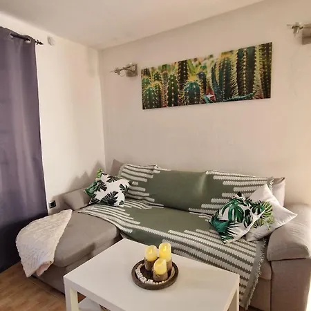 Lukite House Apartment Tias