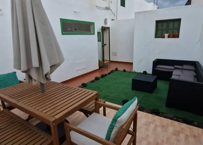 Lukite House